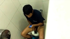 Str8 Spy Guy In Public Toilet