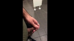 Str8 daddy cum in public toilet