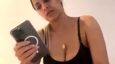 MILF Flo Big Boobs Cam Free Webcam Porn Mobile