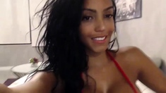 Love Chat Big Boobs Brunette Masturbating For Cam