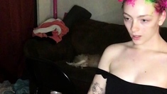 Amateur euro teen enjoys anal play with her toy