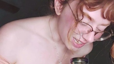 Cute amateur webcam teen girl toying pussy on webcam