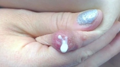 Amateur dude with a nipple fetish