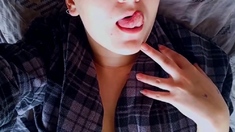 Russian Teen's Pussy Eating Webcam Show