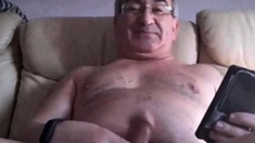 Bearded Spanish Grandpa Jacks Off On Webcam