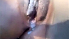 Drogada Dando No Carro E Deixando Gozar Dentro