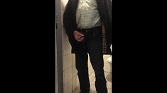 Grandpa flash me in toilet